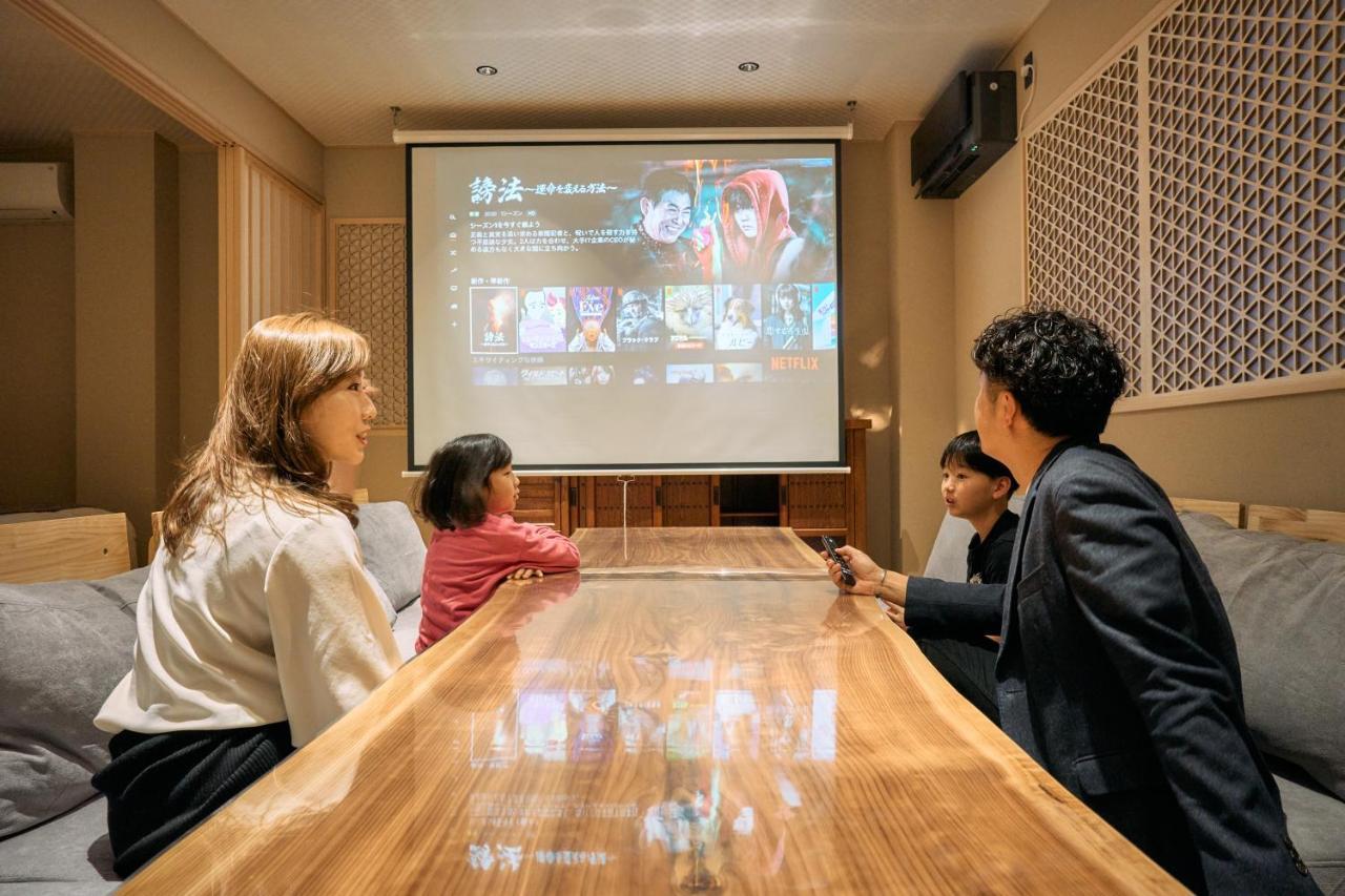 Konjakuso Osaka Tempozan "Ikesu" Projection M Apping Spa Konjakuso Osaka Tempozan "Takadoro" Wheel View ภายนอก รูปภาพ