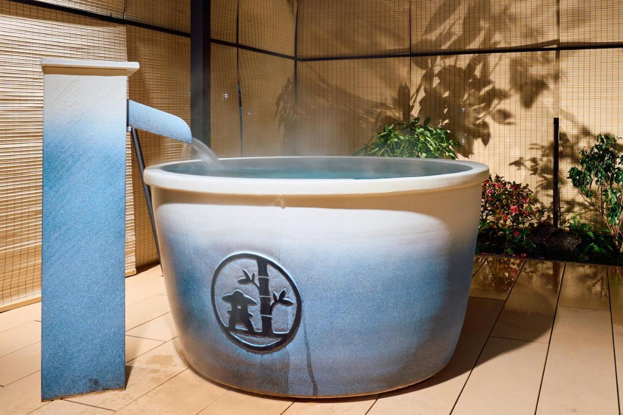 Konjakuso Osaka Tempozan "Ikesu" Projection M Apping Spa Konjakuso Osaka Tempozan "Takadoro" Wheel View ภายนอก รูปภาพ